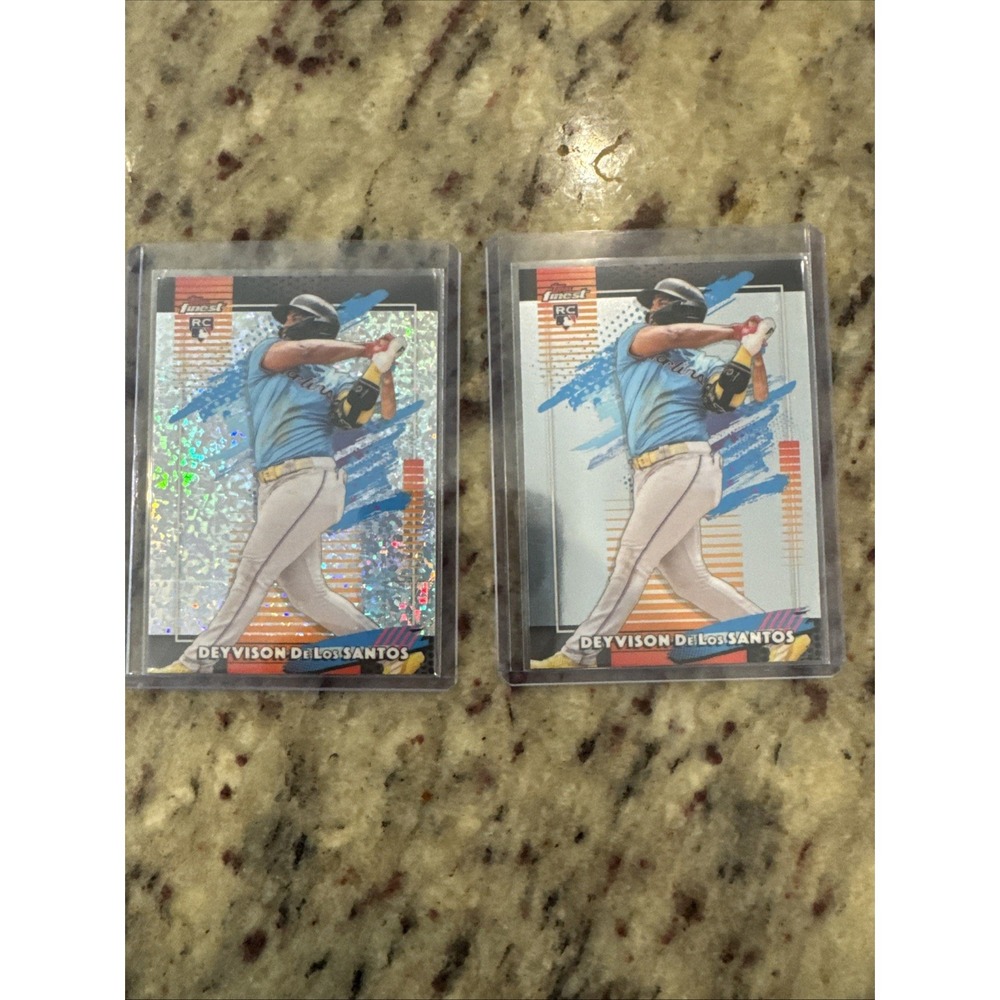 2026 Topps Finest Deyvison De Los Santos RC Mini Diamond Refractor #135 Marlins